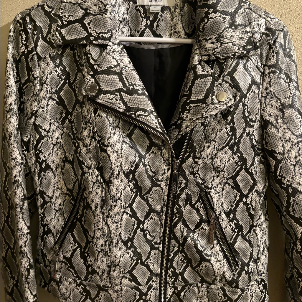 Kensie Python Snake Print Jacket (Crop) - Size Medium